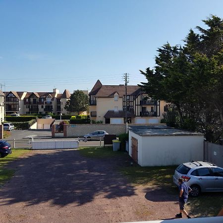 Studio Front De Mer Apartment Ouistreham Exterior photo