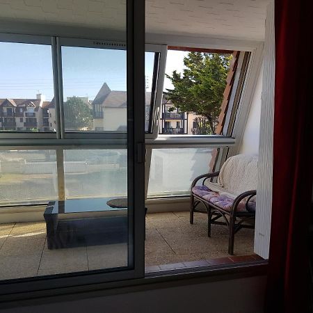 Studio Front De Mer Apartment Ouistreham Exterior photo