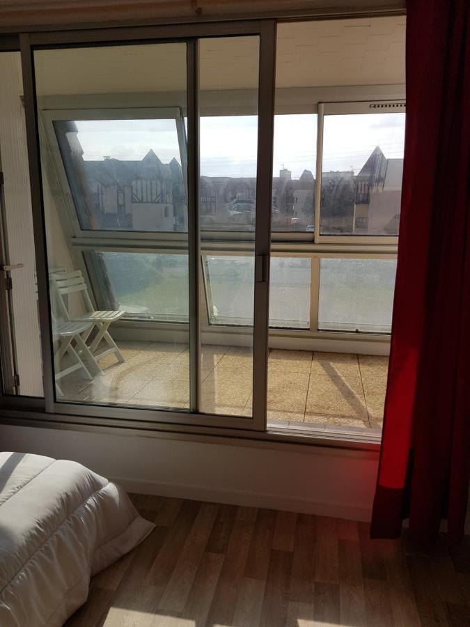 Studio Front De Mer Apartment Ouistreham Exterior photo