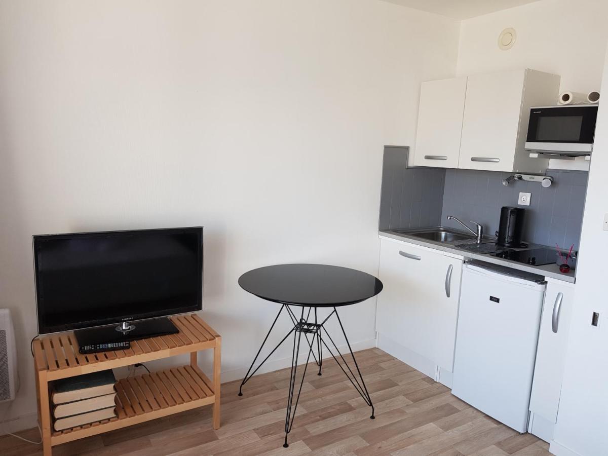 Studio Front De Mer Apartment Ouistreham Exterior photo
